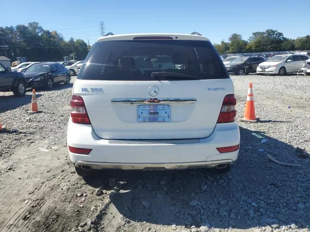 4JGBB2FB5BA721334 2011 2011 Mercedes-Benz ML-Class- 350 Blu 6