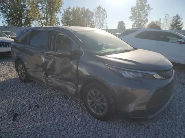 5TDKSKFC7NS043769 2022 2022 Toyota Sienna- LE 4