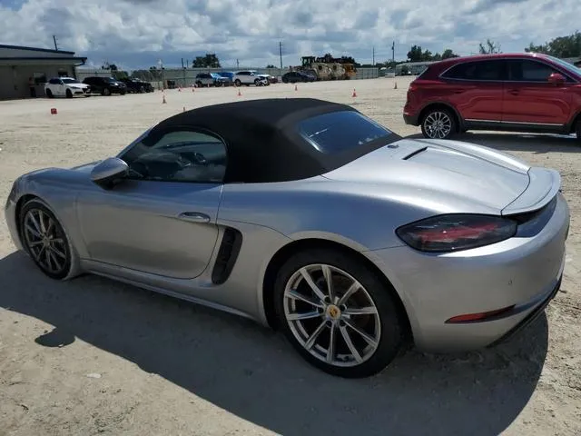 WP0CA2A81JS210302 2018 2018 Porsche Boxster 2