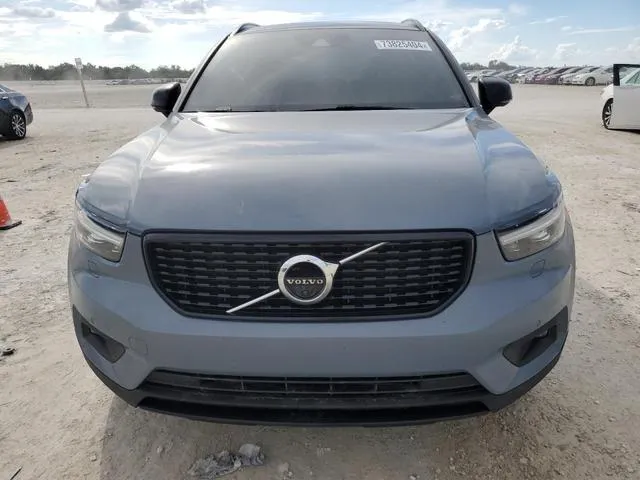 YV4162UM0N2770445 2022 2022 Volvo XC40- T5 R-Design 5