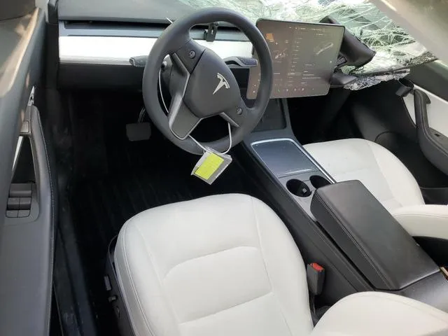 5YJYGAEE2MF252025 2021 2021 Tesla MODEL Y 8