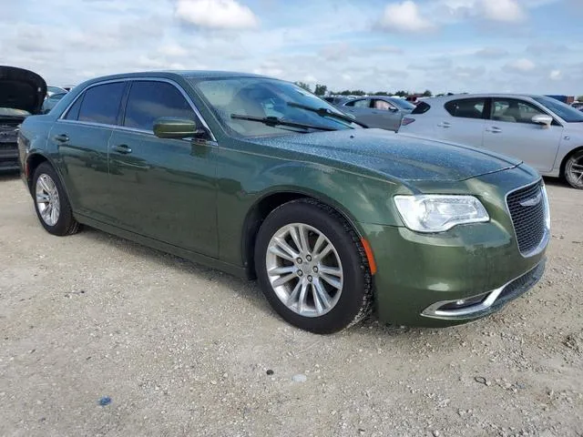 2C3CCAAG8JH165074 2018 2018 Chrysler 300- Touring 4