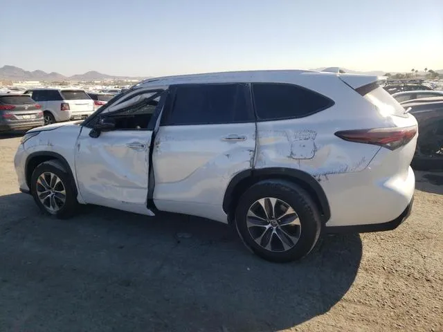 5TDKDRAH2RS537128 2024 2024 Toyota Highlander- LE 2