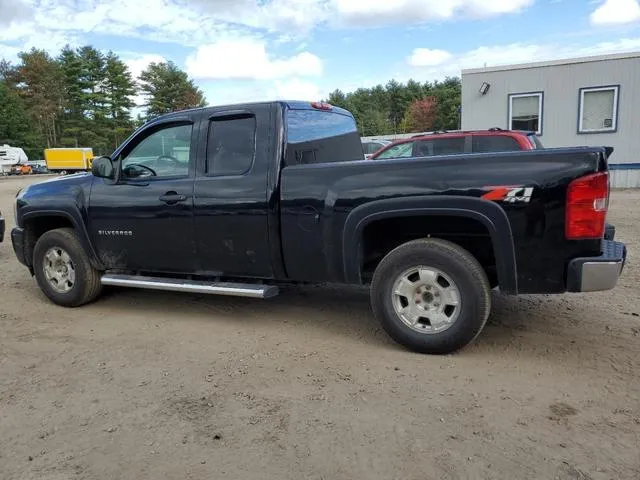 1GCRKSE35BZ205649 2011 2011 Chevrolet Silverado- K1500 Lt 2