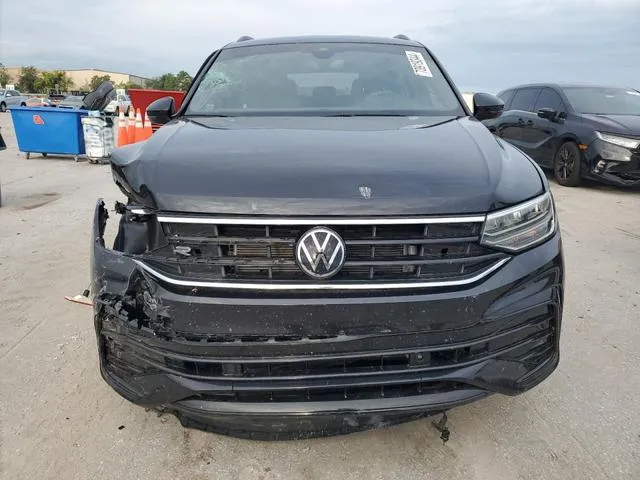 3VVCB7AX1PM006975 2023 2023 Volkswagen Tiguan- Se R-Line Black 5