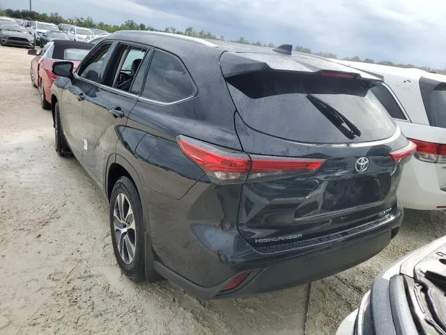 5TDGZRBH7MS068195 2021 2021 Toyota Highlander- Xle 6