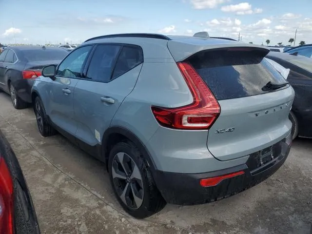 YV4L12UKXR2232072 2024 2024 Volvo XC40- Core 2