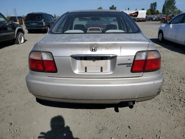 1HGCD5638TA016205 1996 1996 Honda Accord- LX 6