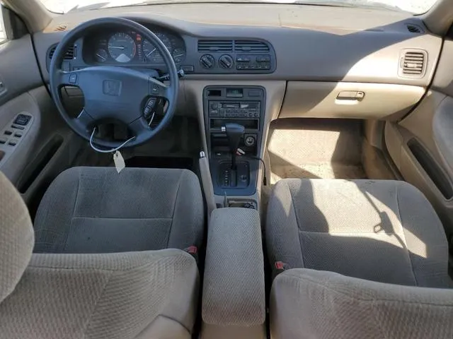 1HGCD5638TA016205 1996 1996 Honda Accord- LX 8