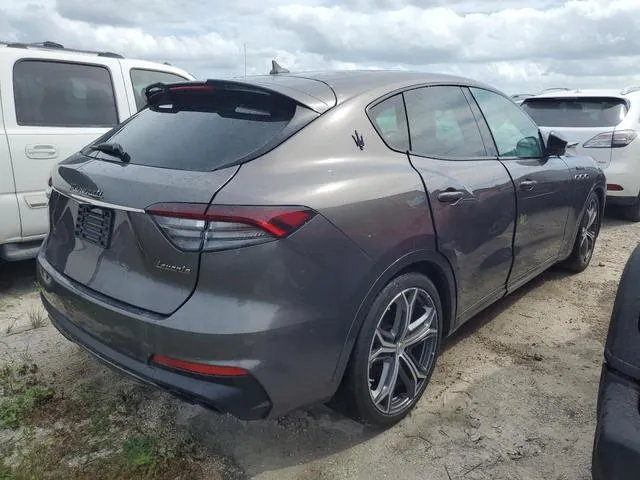 ZN661ZUM4NX393104 2022 2022 Maserati Levante- Modena 3