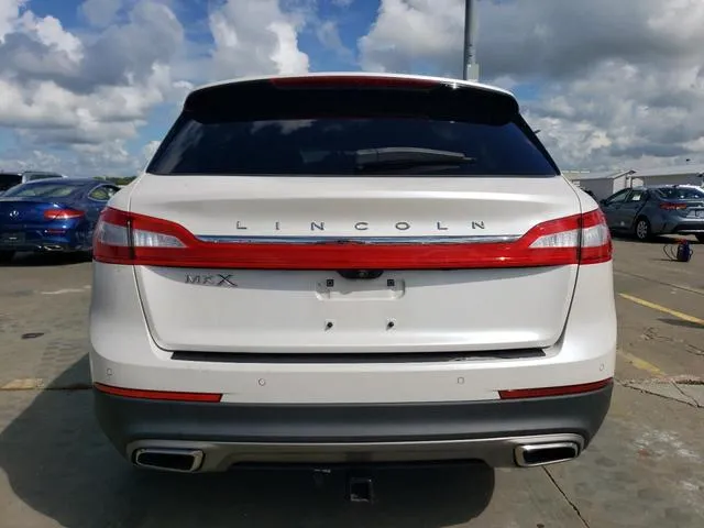 2LMPJ6LR4JBL43161 2018 2018 Lincoln MKX- Reserve 6