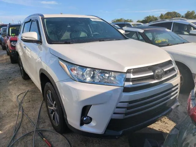 5TDJZRFH7JS545400 2018 2018 Toyota Highlander- SE 5