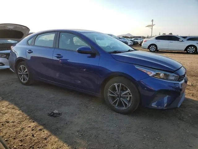 3KPF24AD8PE661967 2023 2023 KIA Forte- LX 4