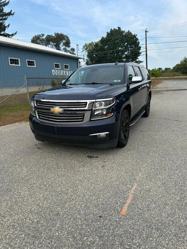 1GNSKJKC7HR337523 2017 2017 Chevrolet Suburban- K1500 Premier 2