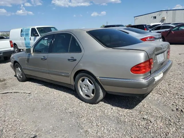 WDBJF72F2VA274233 1997 1997 Mercedes-Benz E-Class- 420 2