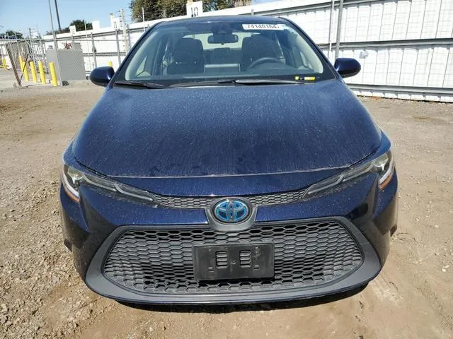 JTDEAMDE5MJ008837 2021 2021 Toyota Corolla- LE 5