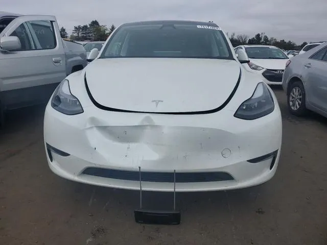 7SAYGAEE3RF060557 2024 2024 Tesla MODEL Y 5