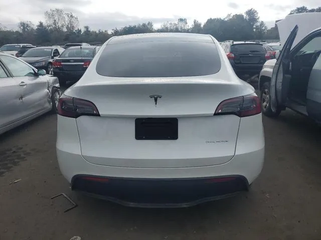 7SAYGAEE3RF060557 2024 2024 Tesla MODEL Y 6