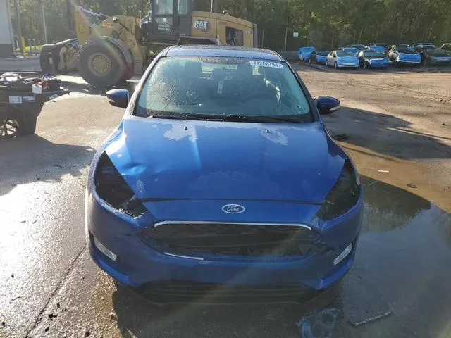 1FADP3H22JL219696 2018 2018 Ford Focus- Sel 5