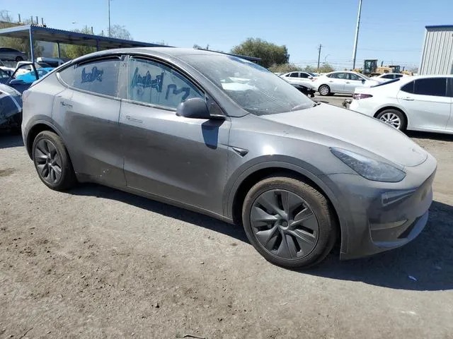 7SAYGDED4RF200527 2024 2024 Tesla MODEL Y 4