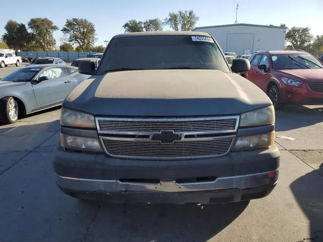 1GCHC29U96E285854 2006 2006 Chevrolet Silverado- C2500 Heav 5