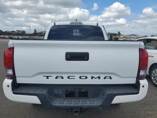 3TMAZ5CN3JM062019 2018 2018 Toyota Tacoma- Double Cab 6