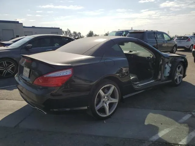 WDDJK7DA1DF014573 2013 2013 Mercedes-Benz SL-Class- 550 3