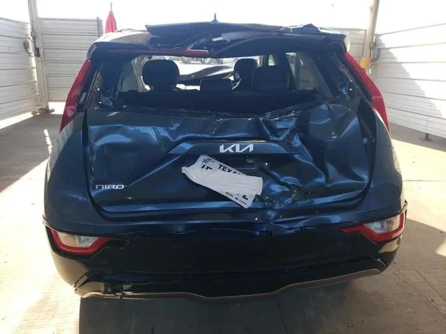 KNDCR3L12R5104028 2024 2024 KIA Niro- Wind 6