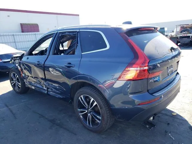 YV4BR0DK2L1424107 2020 2020 Volvo XC60- T8 Momentum 2