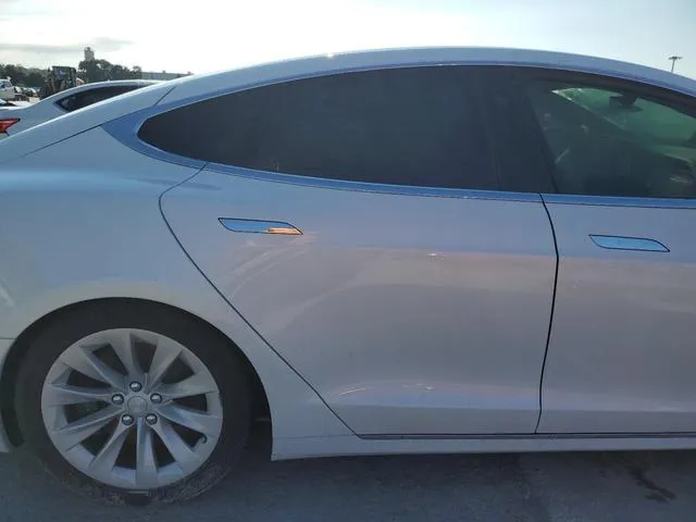 5YJSA1E26JF258371 2018 2018 Tesla MODEL S 10