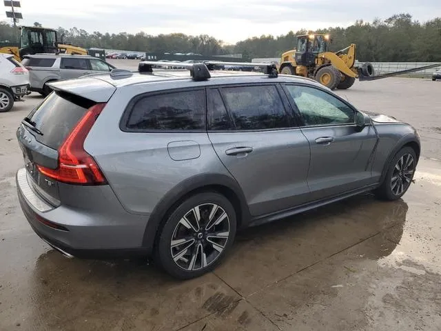 YV4102WK2L1032534 2020 2020 Volvo V60- T5 Momentum 3