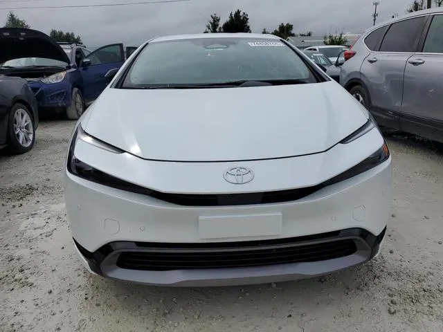 JTDACAAU0R3021218 2024 2024 Toyota Prius- LE 5