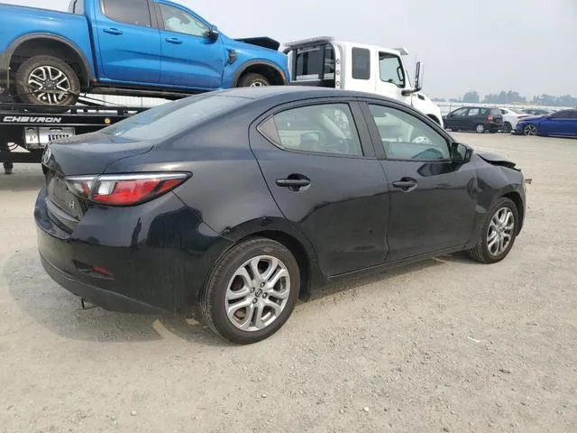 3MYDLBZV5GY119005 2016 2016 Toyota Scion 3