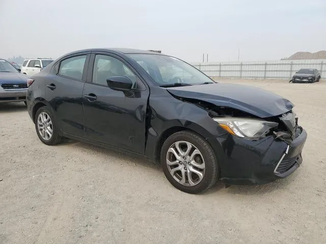 3MYDLBZV5GY119005 2016 2016 Toyota Scion 4