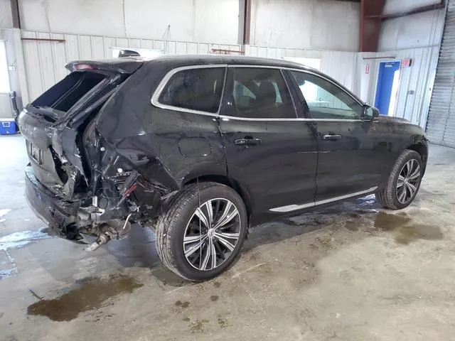 YV4062RL1N1981865 2022 2022 Volvo XC60- B6 Inscription 3