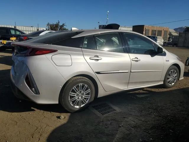 JTDKARFP9K3117060 2019 2019 Toyota Prius 3