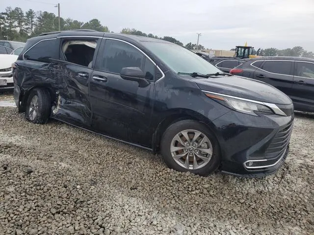 5TDYRKEC6NS112524 2022 2022 Toyota Sienna- Xle 4