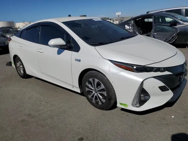 JTDKARFPXL3120096 2020 2020 Toyota Prius- LE 4