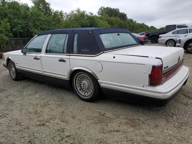 1LNLM82W1RY772678 1994 1994 Lincoln Town Car- Signature 2