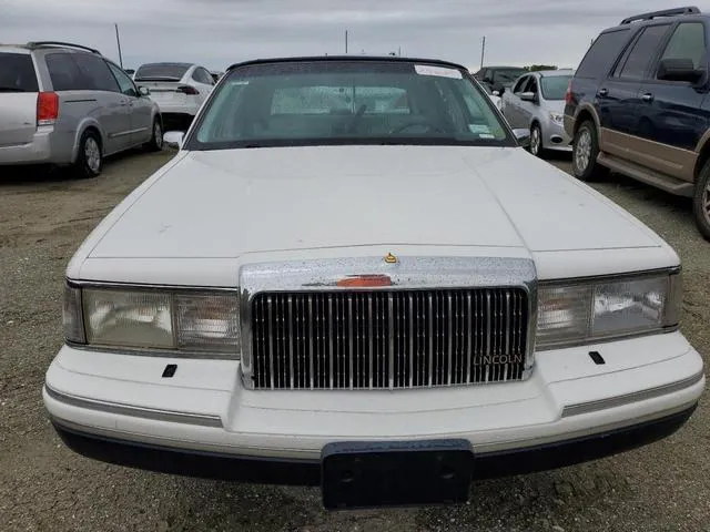 1LNLM82W1RY772678 1994 1994 Lincoln Town Car- Signature 5