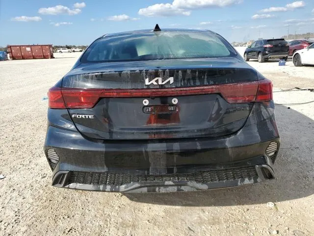 3KPF24AD1PE574069 2023 2023 KIA Forte- LX 6