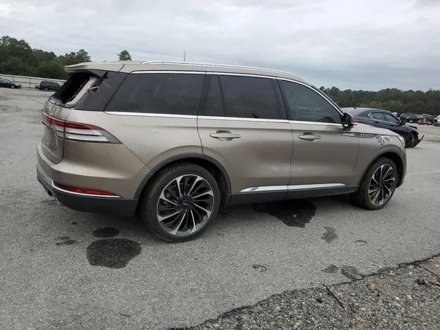 5LM5J7XC8MGL11676 2021 2021 Lincoln Aviator- Reserve 3