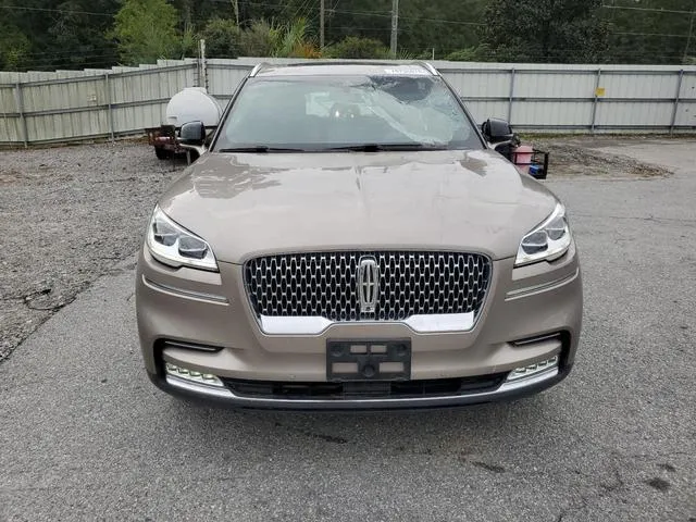 5LM5J7XC8MGL11676 2021 2021 Lincoln Aviator- Reserve 5