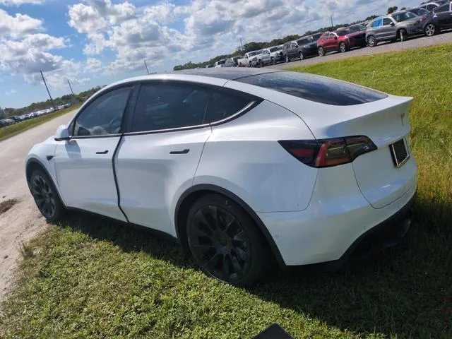 5YJYGDEE9MF074647 2021 2021 Tesla MODEL Y 2