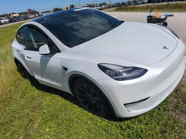 5YJYGDEE9MF074647 2021 2021 Tesla MODEL Y 4