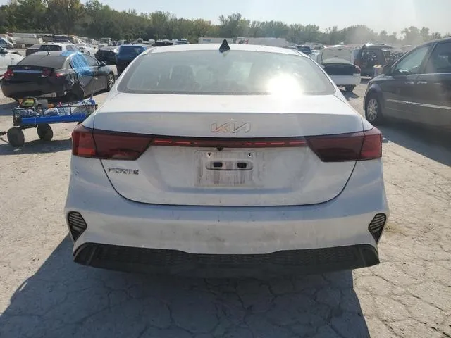 3KPF24AD2PE579863 2023 2023 KIA Forte- LX 6