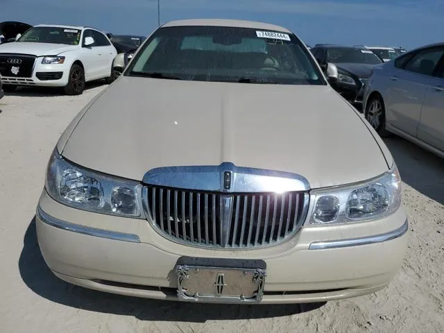 1LNHM83W4XY679770 1999 1999 Lincoln Town Car- Cartier 5