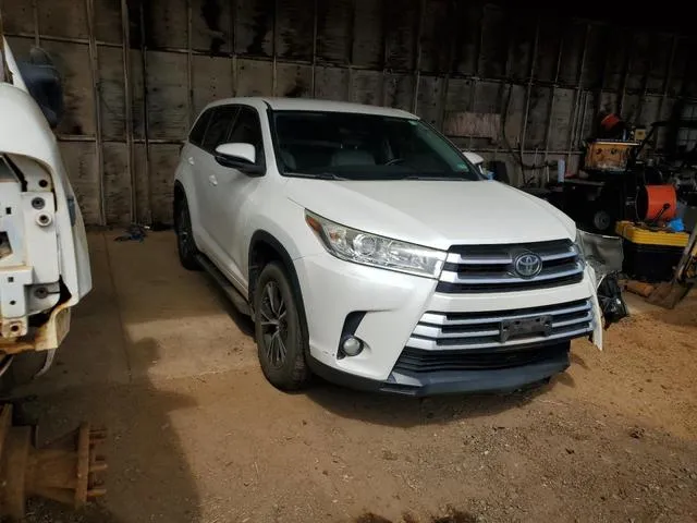 5TDZZRFH4HS228607 2017 2017 Toyota Highlander- LE 4