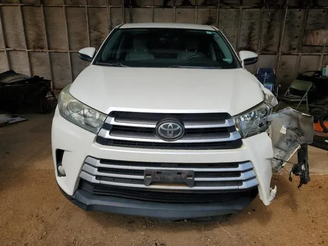 5TDZZRFH4HS228607 2017 2017 Toyota Highlander- LE 5