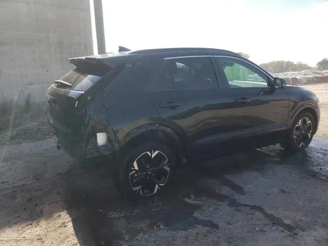 KNDCR3L11P5055028 2023 2023 KIA Niro- Wind 3